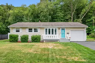 171 Beacon Manor Rd, Naugatuck, CT 06770 - Photo 1