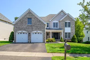 3 Lilac Ln, Danbury, CT 06810 - Photo 1