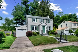 31 Englewood Dr, New Haven, CT 06515 - Photo 1