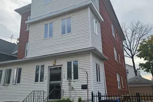 103 Kent St, Hartford, CT 06112 - Photo 1