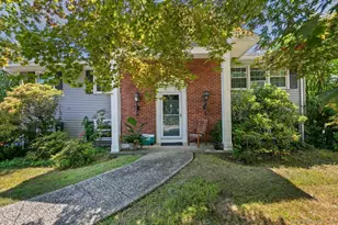 17 Woodchuck Ln, Norwalk, CT 06854 - Photo 1