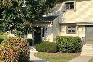 1302 Summer Hill Dr, South Windsor, CT 06074 - Photo 1