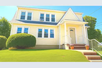 8 Smith Street, Danbury, CT 06810 - Photo 1