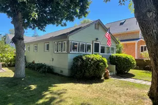 17 Wolcott Ave, Stonington, CT 06378 - Photo 1