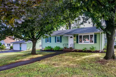 6 Center Court, Newington, CT 06111 - Photo 1