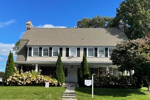 151 Courtland Ave, Stamford, CT 06902 - Photo 1