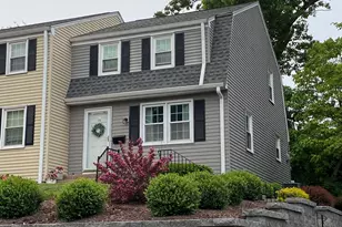 13 Boxwood Ln, Glastonbury, CT 06033 - Photo 1