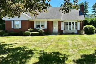 137 Elm St, Windsor Locks, CT 06096 - Photo 1