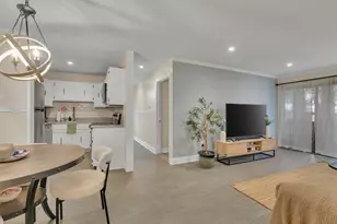 64 Woodland Dr, Cromwell, CT 06416 - Photo 1