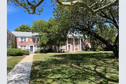 198 Seaton Road #APT 4, Stamford, CT 06902 - Photo 1