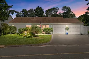 5 Catalpa Ct, Avon, CT 06001 - Photo 1