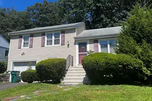 11 Skyline Dr, Danbury, CT 06810 - Photo 1