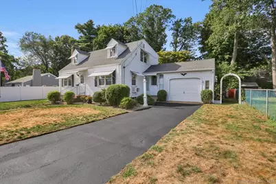 333 Middle Turnpike West, Manchester, CT 06040 - Photo 1