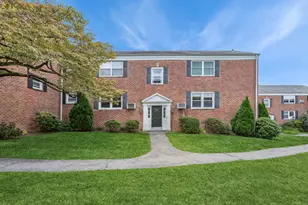 84 Strawberry Hill Ave, Stamford, CT 06902 - Photo 1