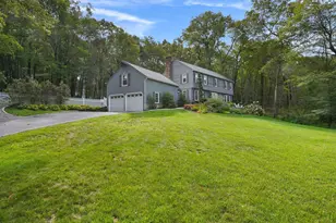 10 Stephanie Dr, New Milford, CT 06776 - Photo 1