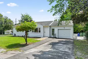 24 Holiday Hill, Waterbury, CT 06704 - Photo 1