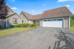 15 Vincent Ct, East Hartford, CT 06119 - Photo 1