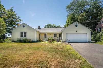 3 Staples Place, West Hartford, CT 06107 - Photo 1