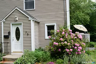 76 Sinclair St, Windsor, CT 06095 - Photo 1