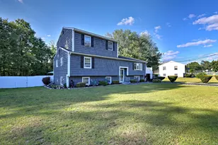 17 Ellyn Ct, West Haven, CT 06516 - Photo 1