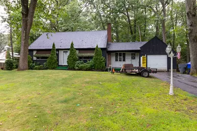 15 Woodland Street, Enfield, CT 06082 - Photo 1