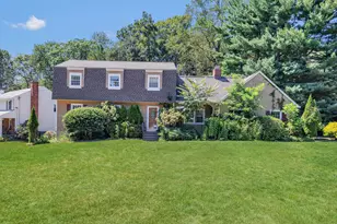 821 Cascade Dr, Fairfield, CT 06825 - Photo 1