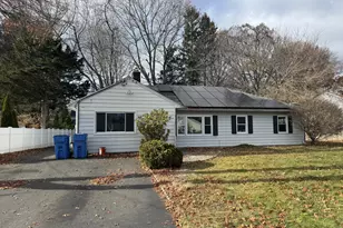 56 Elizabeth Dr, Manchester, CT 06042 - Photo 1