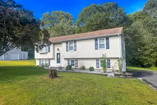 33 Amy Ln, Bristol, CT 06010 - Photo 1