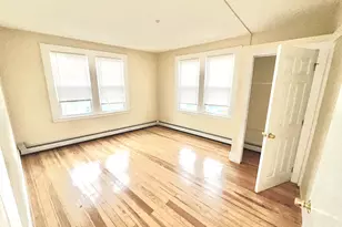 1019 W Main St, Waterbury, CT 06708 - Photo 1