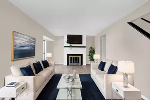 293 Cottonwood Rd, Newington, CT 06111 - Photo 1