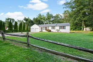 39 Woodcliff Dr, Granby, CT 06035 - Photo 1