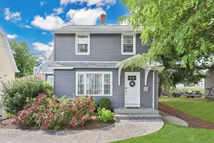 558 Riverside Dr, Fairfield, CT 06824 - Photo 1