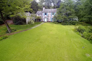 33 Peaceable St, Redding, CT 06896 - Photo 1