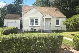 22 Alpine St, Manchester, CT 06040 - Photo 1