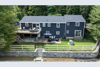 8 Town Bridge Road, Canton, CT 06019 - Photo 1