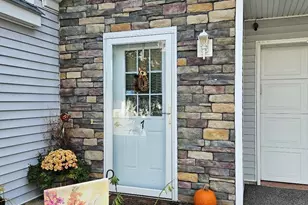 296 Hamilton Ave, Norwich, CT 06360 - Photo 1