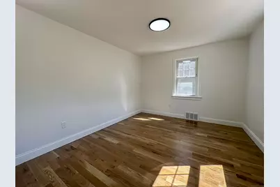 204 California Street, Stratford, CT 06615 - Photo 5