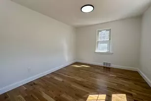 204 California St, Stratford, CT 06615 - Photo 5