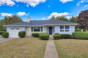 141 General Patton Dr, Naugatuck, CT 06770 - Photo 1