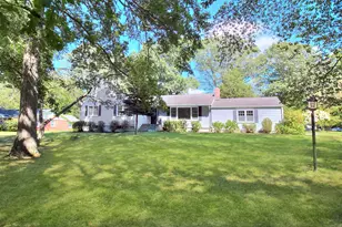 10 Baldwin Rd, Norwalk, CT 06851 - Photo 1