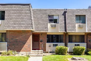 266 High Path Rd, Windsor, CT 06095 - Photo 1