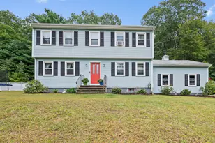 34 Hillcrest Dr, Stafford, CT 06076 - Photo 1