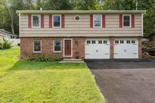 82 Lakeview Terrace, Newtown, CT 06482 - Photo 1