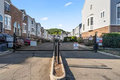 2612 North Avenue #D7, Bridgeport, CT 06604 - Photo 1