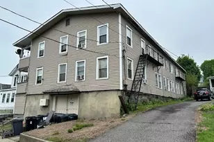 32 Greenwood St, Naugatuck, CT 06770 - Photo 1