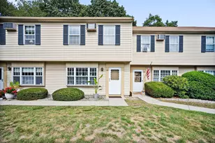 59 Founders Village, Clinton, CT 06413 - Photo 1