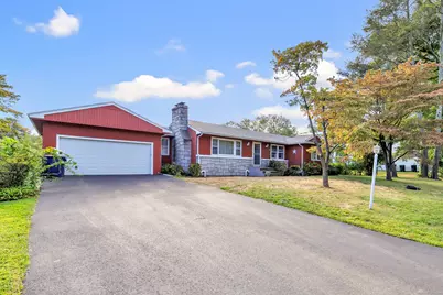 34 Leonard Place, Trumbull, CT 06611 - Photo 1