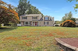 231 Brooke Meadow Rd, Berlin, CT 06037 - Photo 1