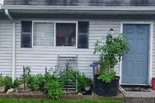 1568 Meriden Rd, Waterbury, CT 06705 - Photo 1