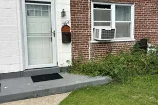 253 Ct D Ct, Bridgeport, CT 06610 - Photo 1